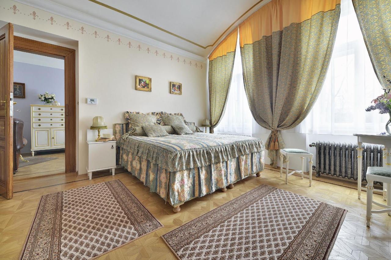 Apartman Dalia Janackovo Nabrezi Prague Ngoại thất bức ảnh