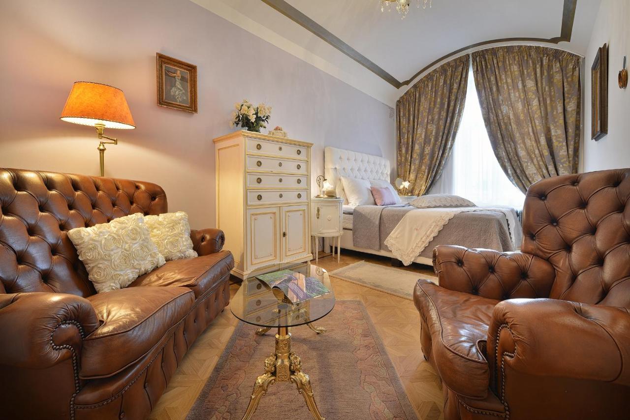Apartman Dalia Janackovo Nabrezi Prague Ngoại thất bức ảnh