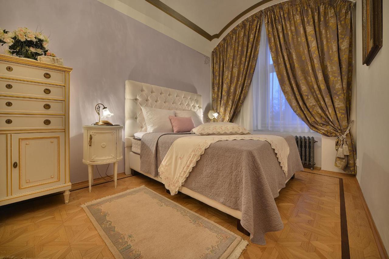 Apartman Dalia Janackovo Nabrezi Prague Ngoại thất bức ảnh